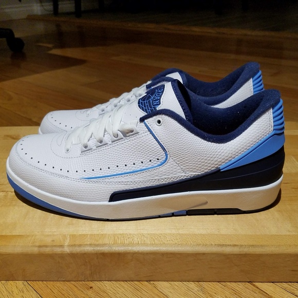 Air Jordan 2 Retro Low - UNC Mens sz 10.5 - Picture 2 of 6